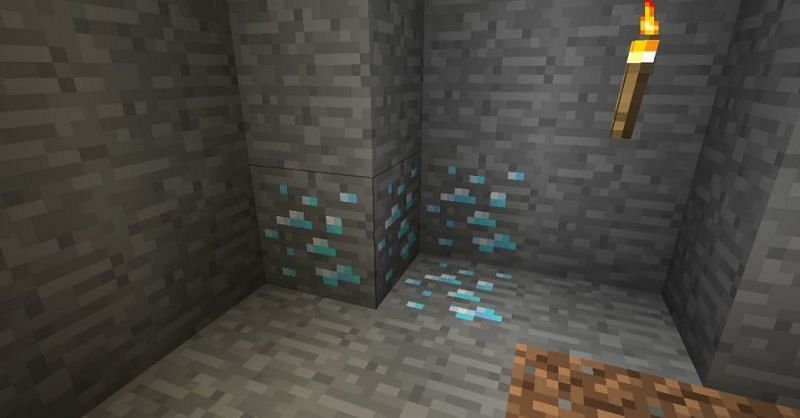 Diamonds in a ravine (Image via Minecraft)