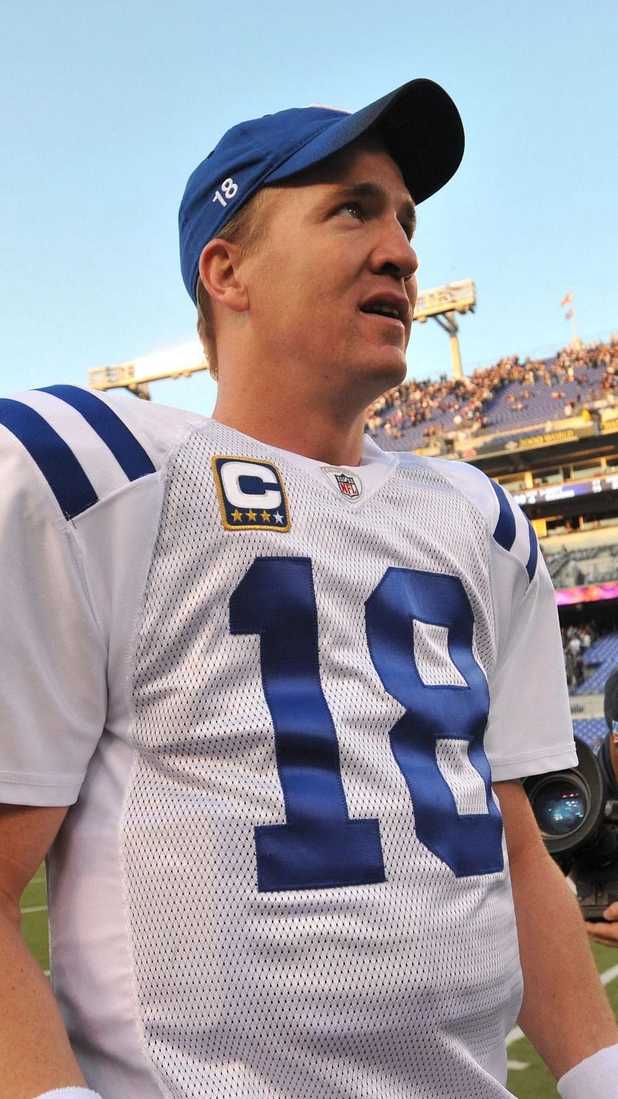 Peyton Manning claims Patriots had microphone in his locker