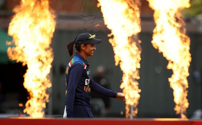 Harmanpreet Kaur joins Melbourne Renegades for WBBL 2021-22