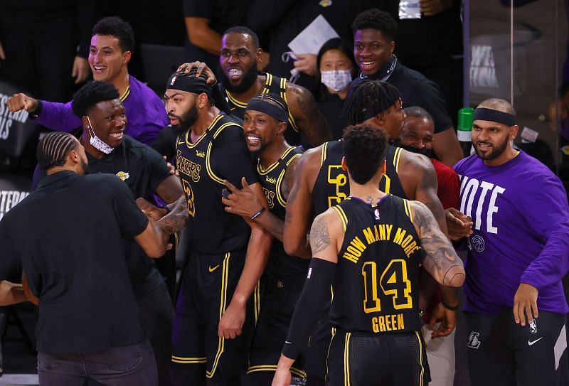 Anthony Davis #3 celebrates after scoring a game-winning three-pointer in Game 2 of 2020 NBA Finals