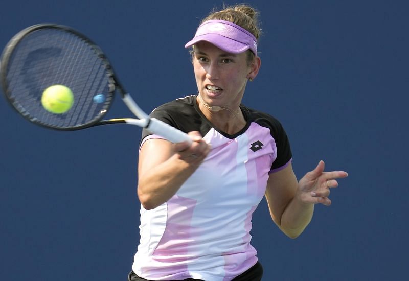 Elise Mertens in action at the Mubadala Silicon Valley Classic