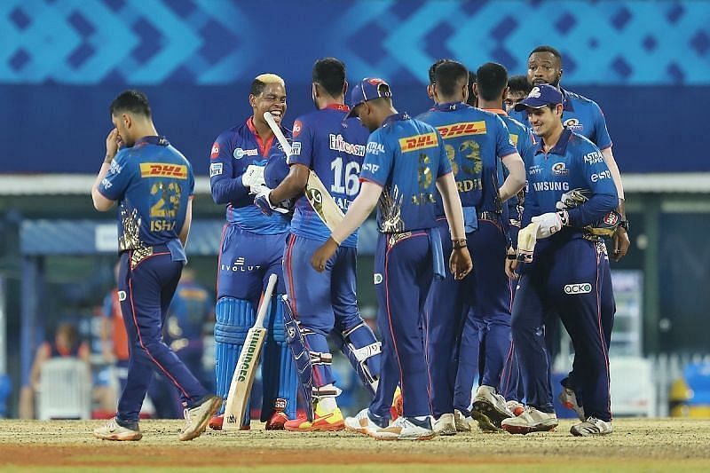 Delhi Capitals and Mumbai Indians after a match. Pic: IPLT20.COM