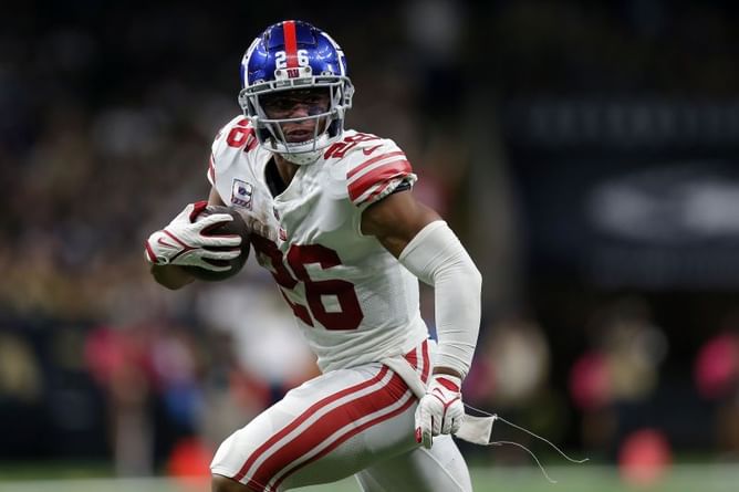 Watch: Saquon Barkley rolls ankle, carted off vs. Cowboys