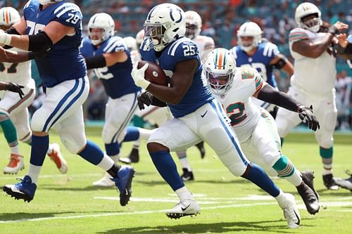 Indianapolis Colts RB Marlon Mack v Miami Dolphins