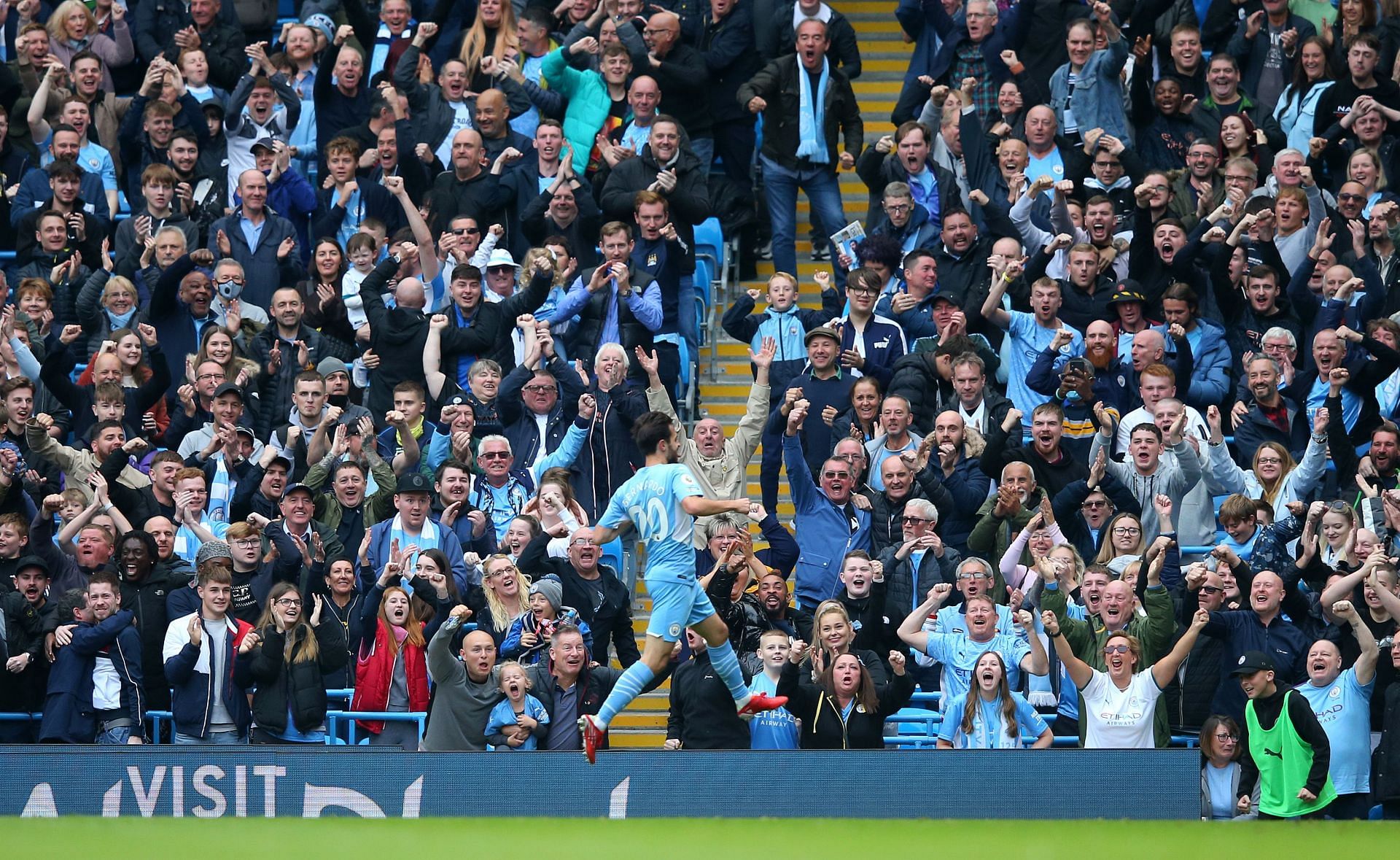 A snap from Manchester City&#039;s 2-0 win over Burnley.