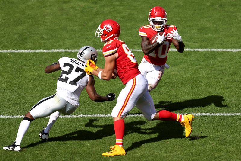 Kansas City Chiefs pass-catchers Tyreek Hill and Travis Kelce