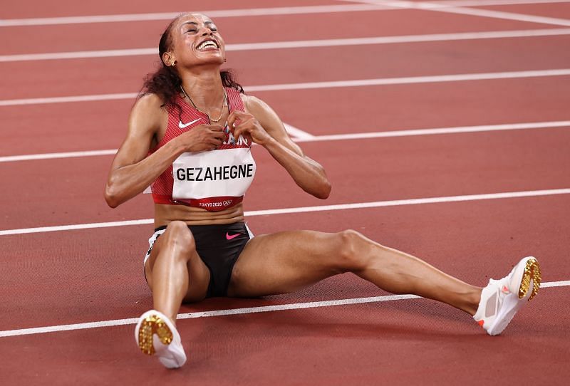 Bahrain&#039;s Kalkidan Gezahegne celebrates after winning an Olympic medal in Tokyo.