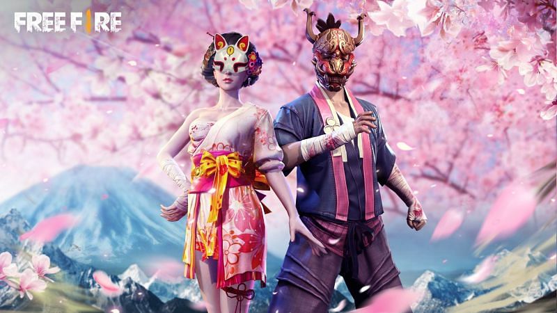 Sakura Bundle on the right is one of the beautiful outfits ever (Image via Garena)