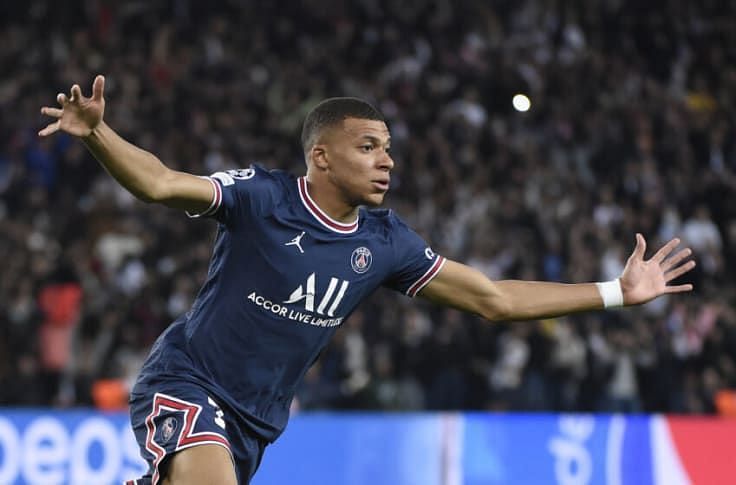 Kylian Mbappe has contributed nine goals in ten league appearances for PSG this season.