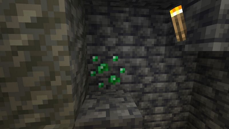 Deepslate emerald ore (Image via Mojang)