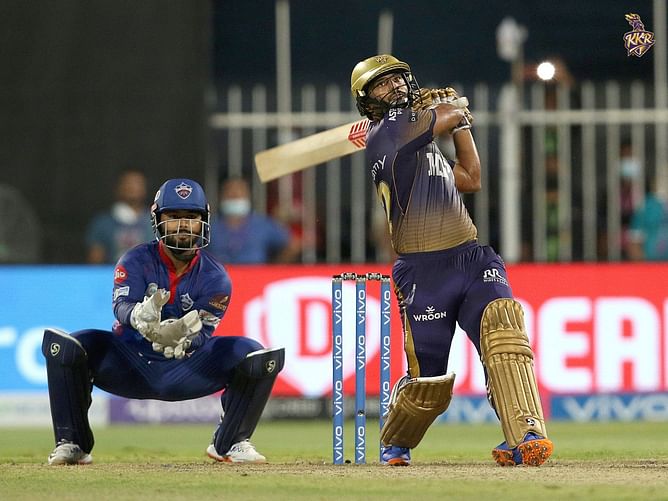 IPL 2021: "Rahul Tripathi anticipated well and outsmarted Ashwin in the final over" - Sunil Gavaskar