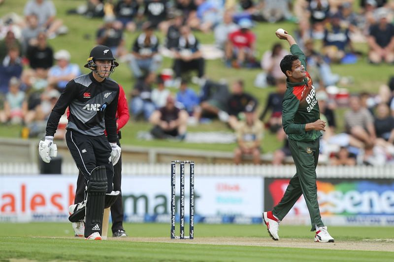 Nasum Ahmed in action during the New Zealand v Bangladesh game