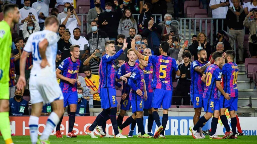 Barcelona 1 0 Dynamo Kyiv Barcelona Player Ratings As Gerard Pique Lifts Insipid Blaugrana To First Win Of Campaign Uefa Champions League 2021 22