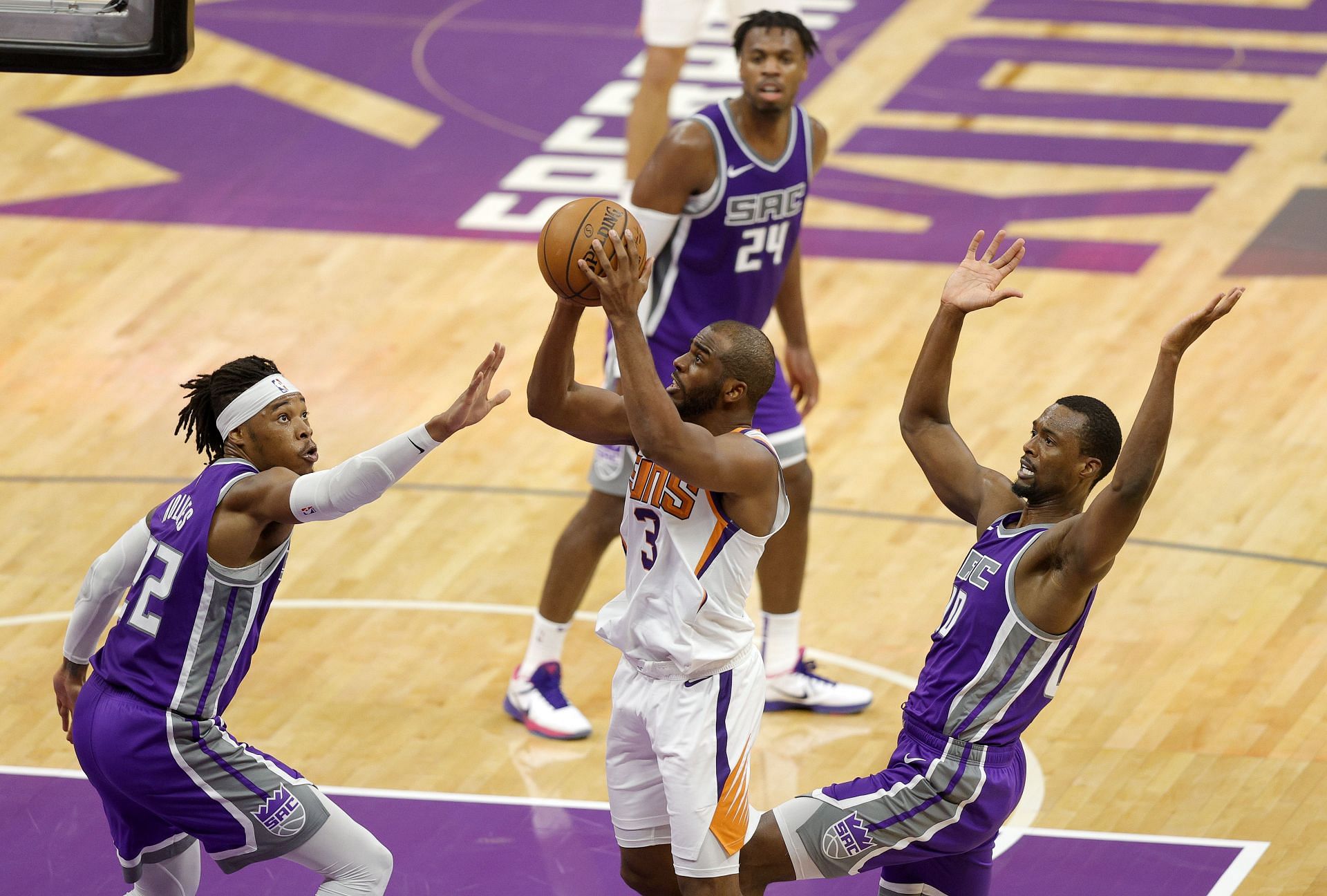 Chris Paul of the Phoenix Suns in action against the Sacramento Kings.
