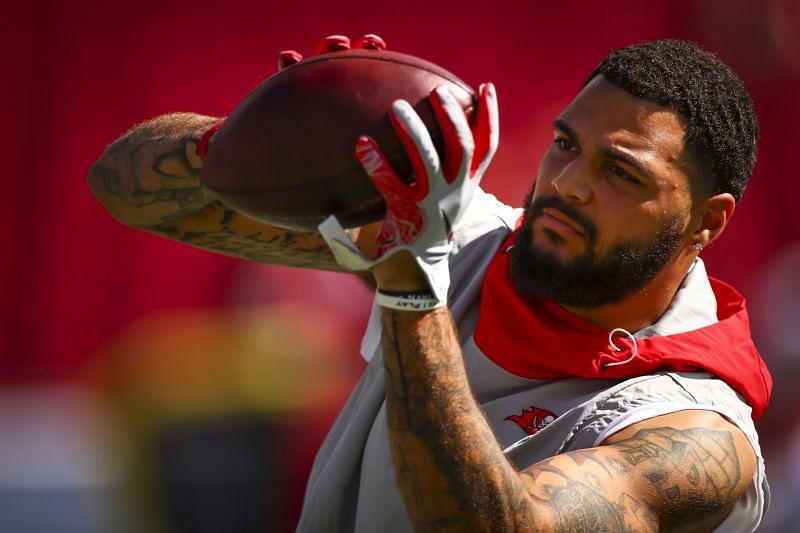 What happened to Mike Evans