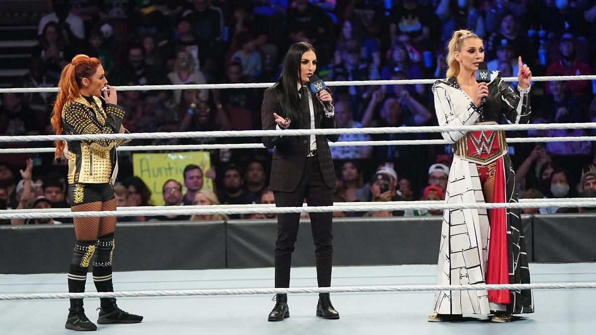 The Charlotte Flair and Becky Lynch title exchange on SmackDown got ugly