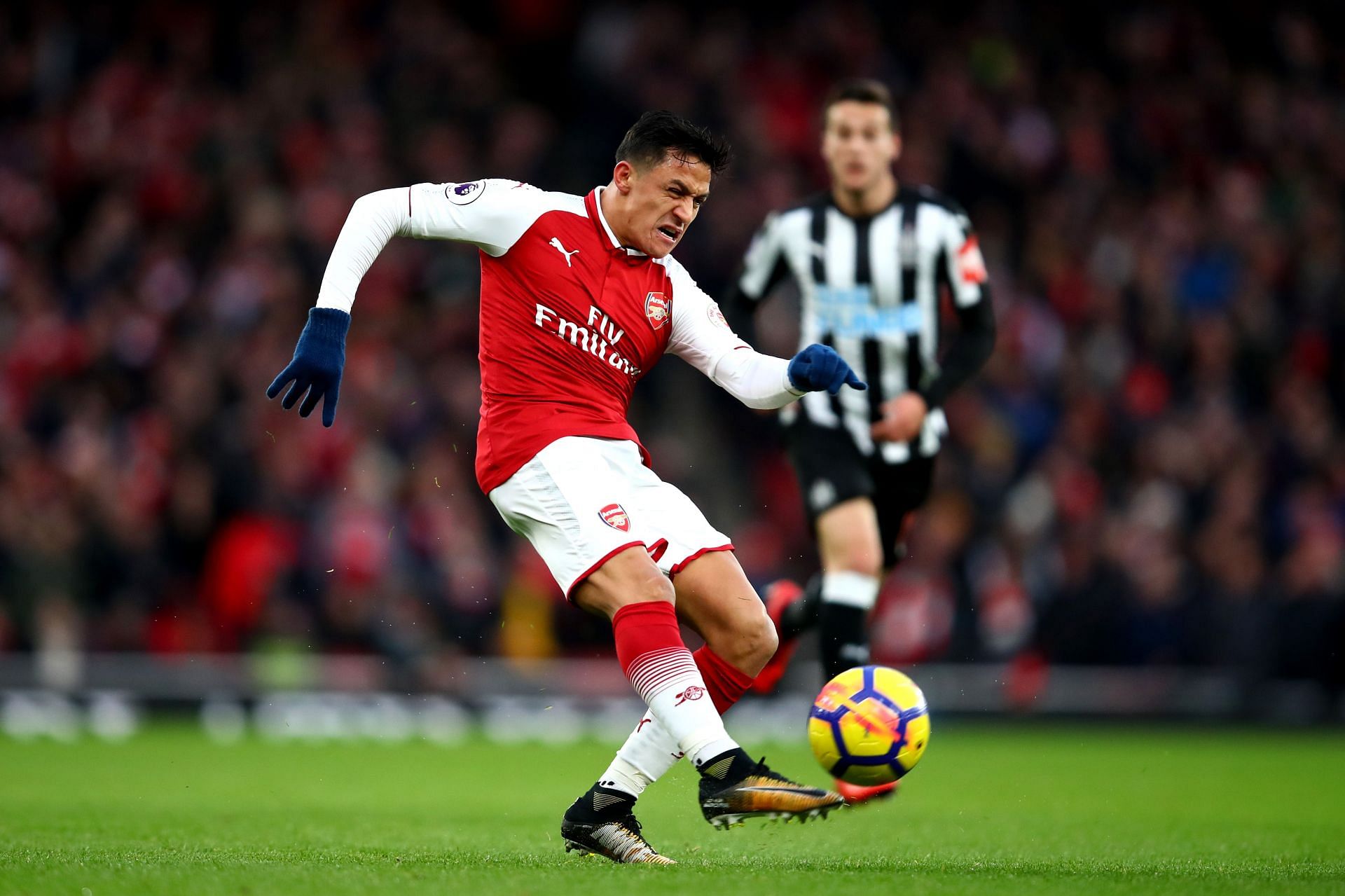 Alexis Sanchez in action for Arsenal
