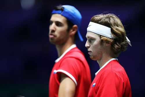 Andrey Rublev (R) and Karen Khachanov