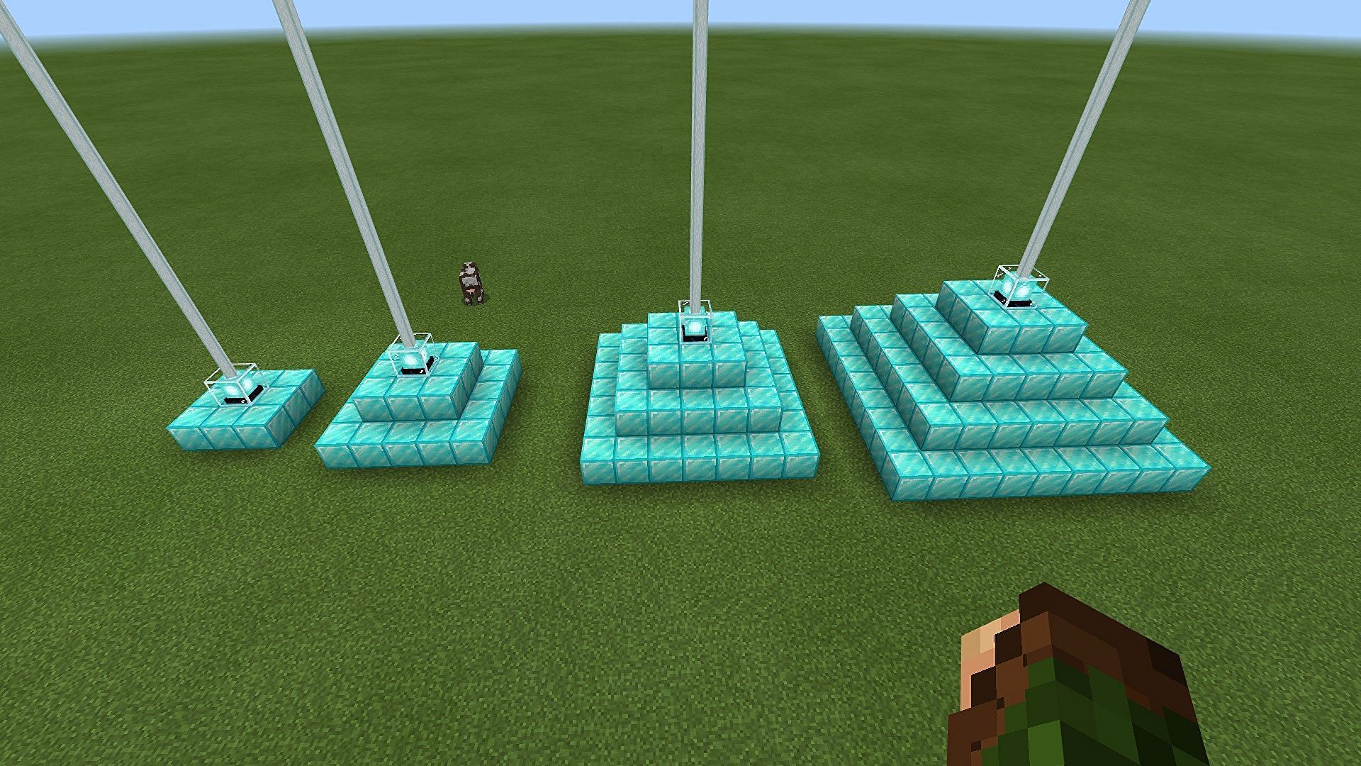 Beacons in Minecraft (Image via RockPaperShotgun)