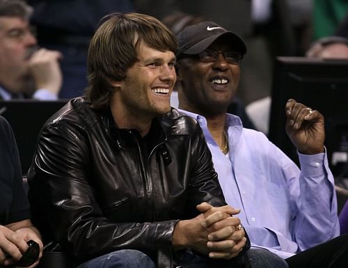 Tom Brady with Kobe Bryant's father Joe Bryant at the 2010 NBA Finals Game 3