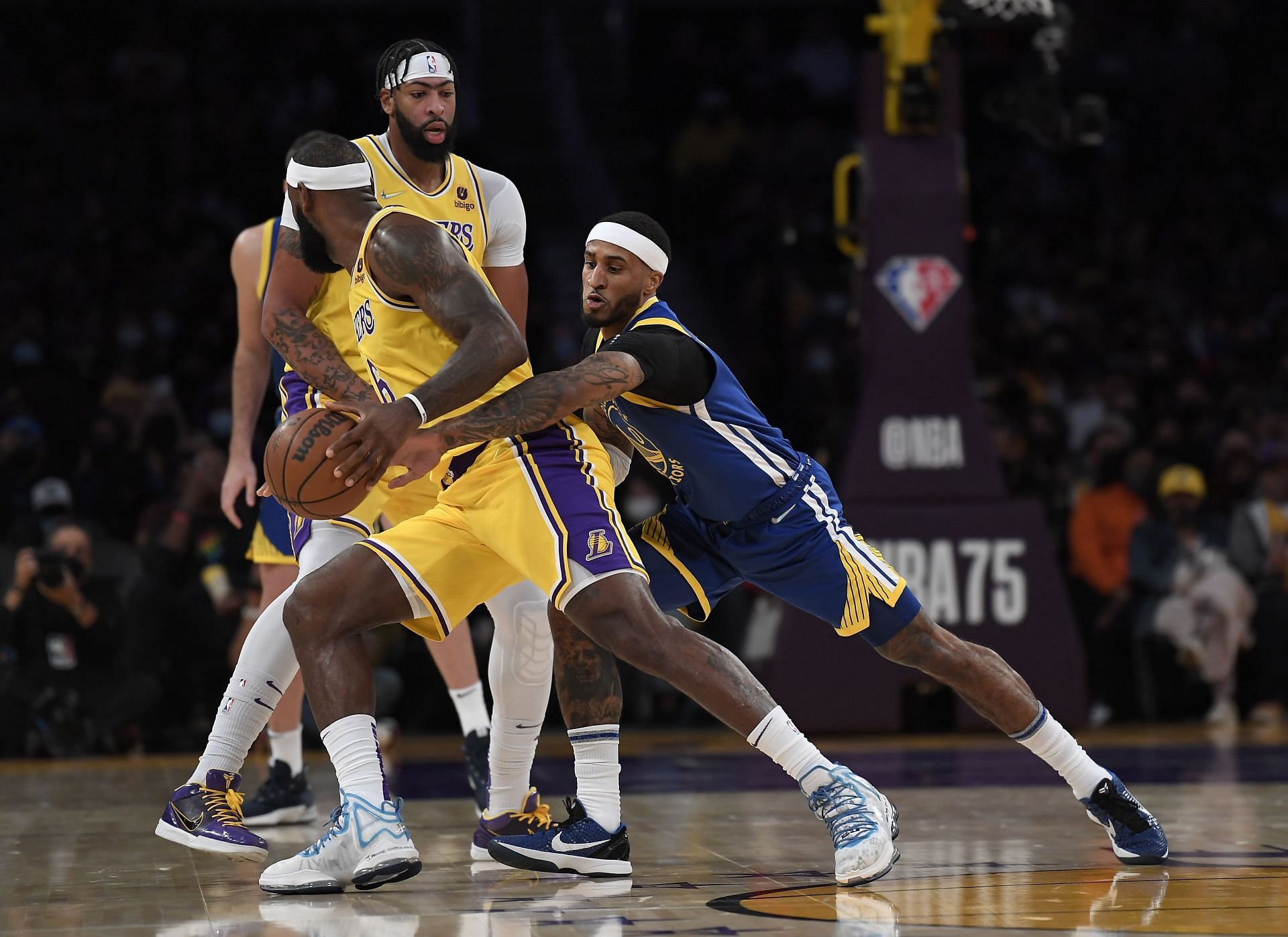 Golden State Warriors v LA Lakers - 2021-22 Preseason
