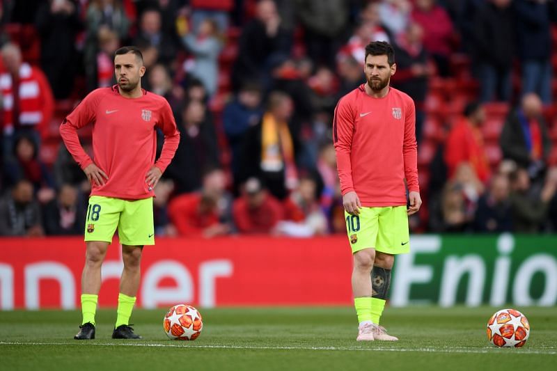 Jordi Alba (left) played many games with Lionel Messi.