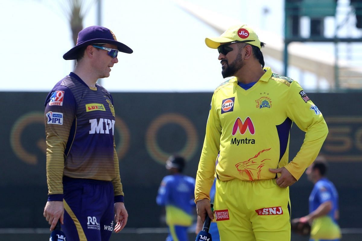 Eoin Morgan and MS Dhoni ahead of the toss (Credit: BCCI/IPL).