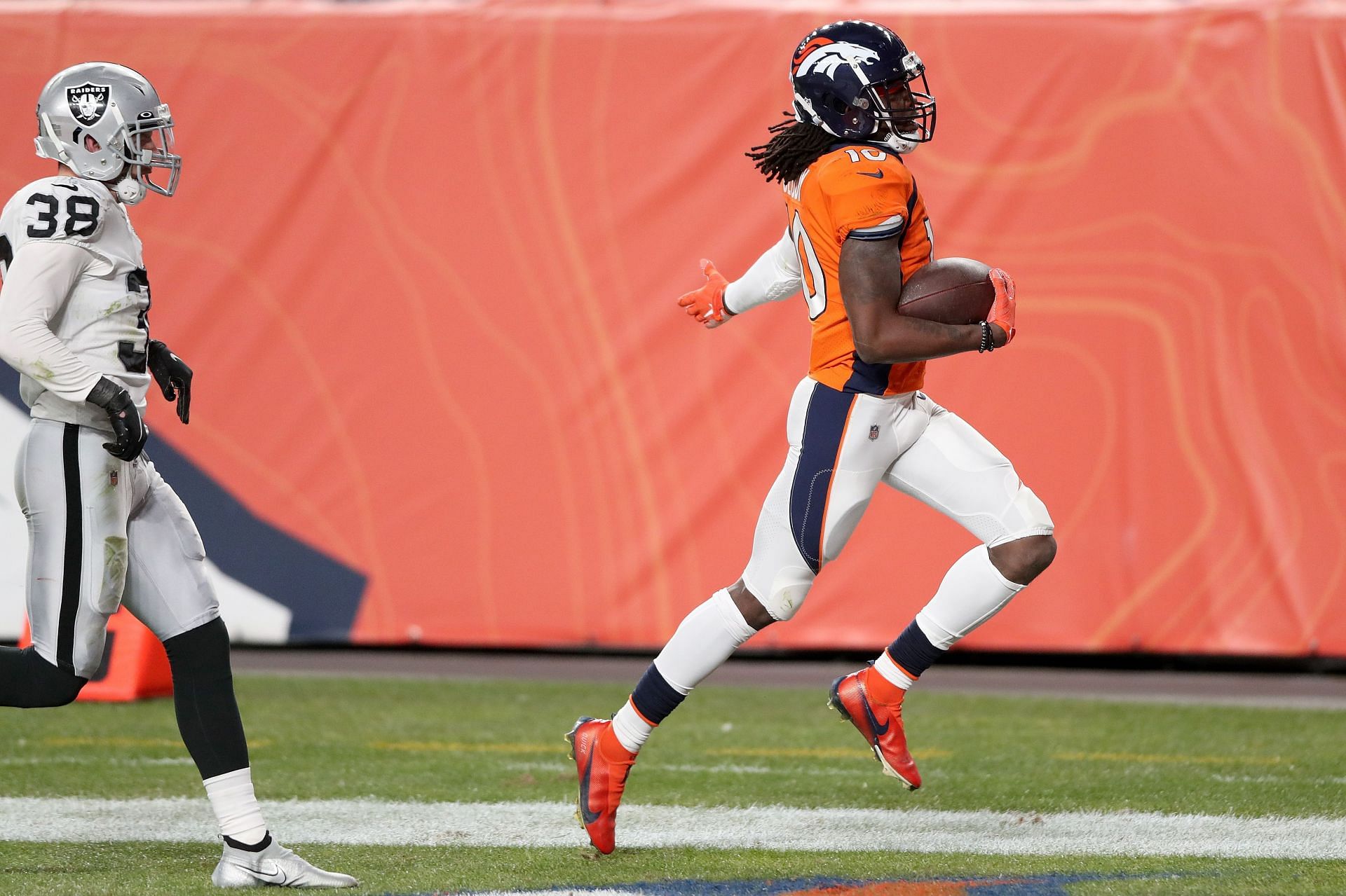 Good news: Jerry Jeudy was at Broncos practice and stretched with