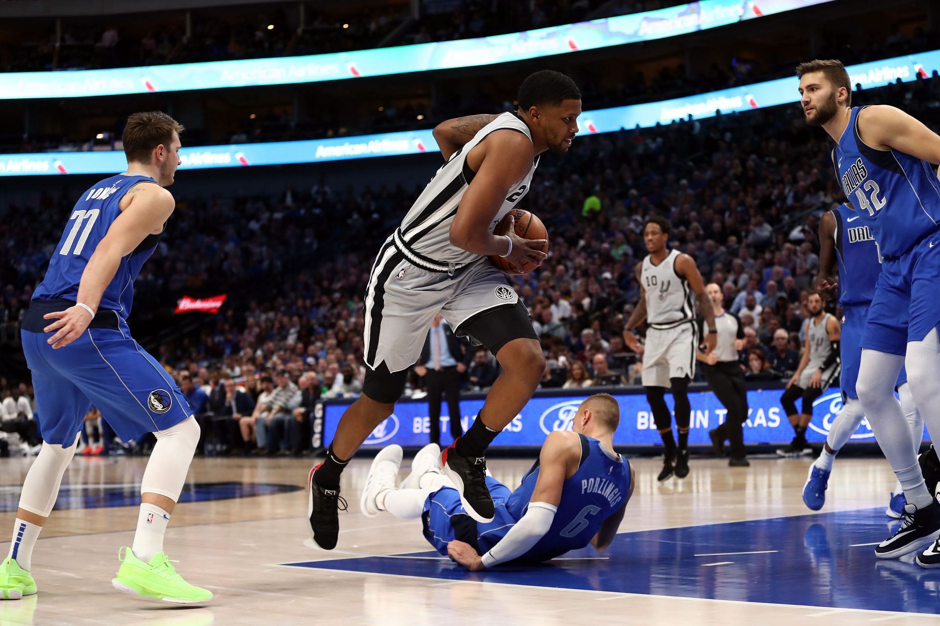 The Dallas Mavericks will host the San Antonio Spurs at American Airlines Center on October 28th, 2021 