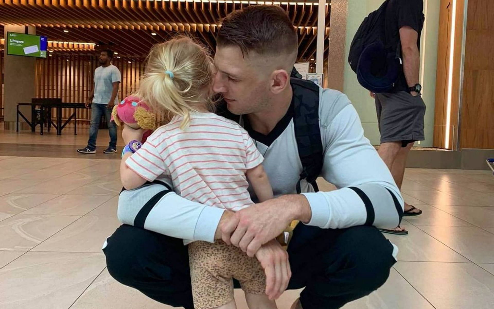 Dan Hooker discussed making up for lost family time ahead of UFC 267 [Image Courtesy: @danhangman on Instag