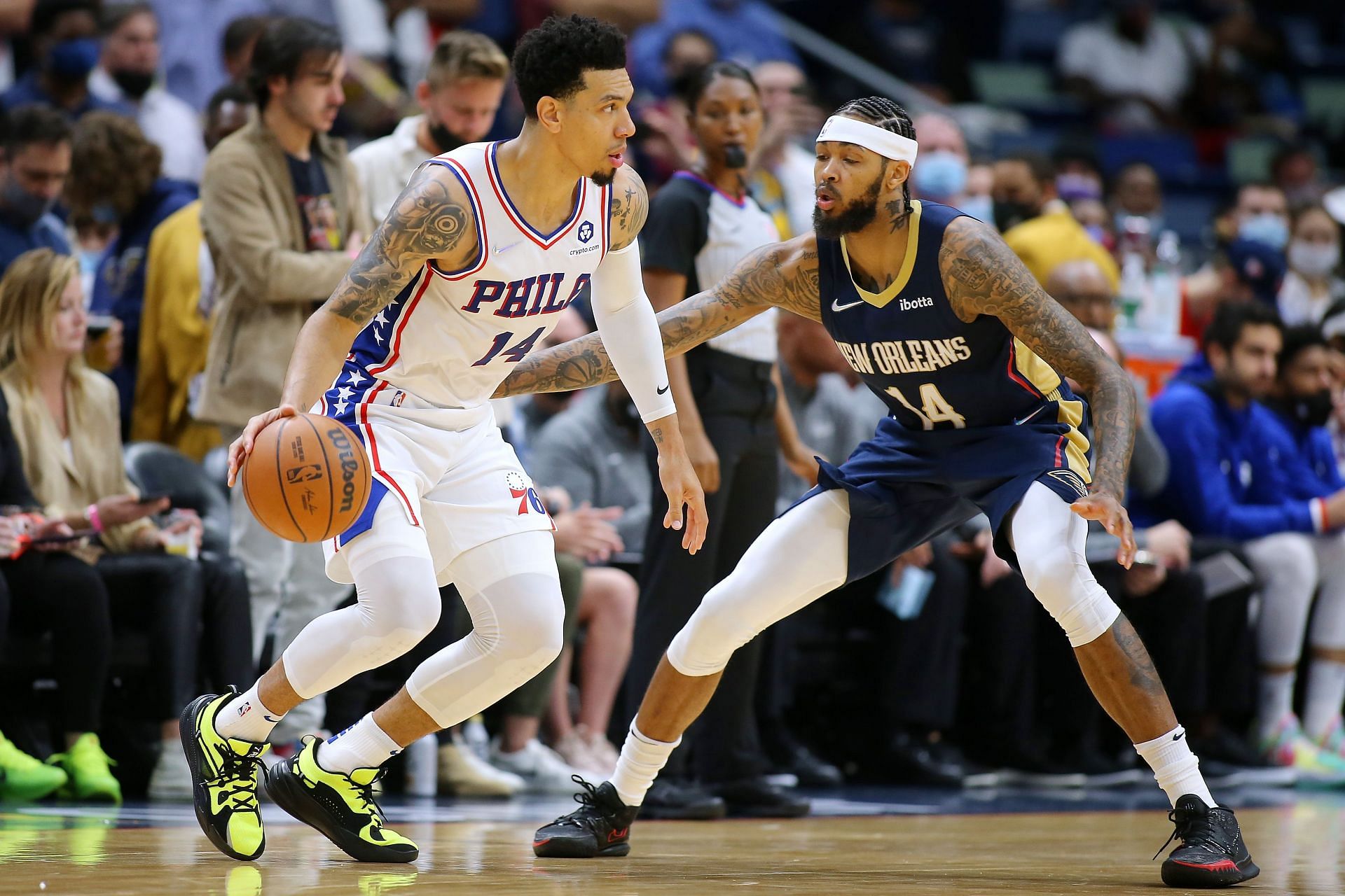 Brandon Ingram plays defense at the New Orleans Pelicans vs Philadelphia 76ers game