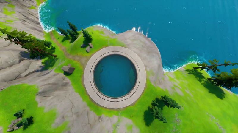 The water level at The Grotto keeps decreasing with each update in Fortnite Chapter 2 Season 8 (Image via u/MemeMagiciann/Reddit)