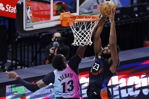 New York Knicks center Mitchell Robinson #23 going up for a dunk