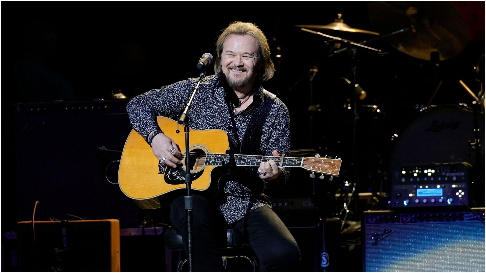 Travis Tritt performs during the Volunteer Jam: A Musical Salute To Charlie Daniels at Bridgestone Arena on August 18, 2021, in Nashville, Tennessee (Image via Getty Images)
