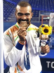 हॉकी टीम के गोलकीपर श्रीजेश ने बेहतरीन खेल दिखाते हुए टीम की जीत में योगदान किया