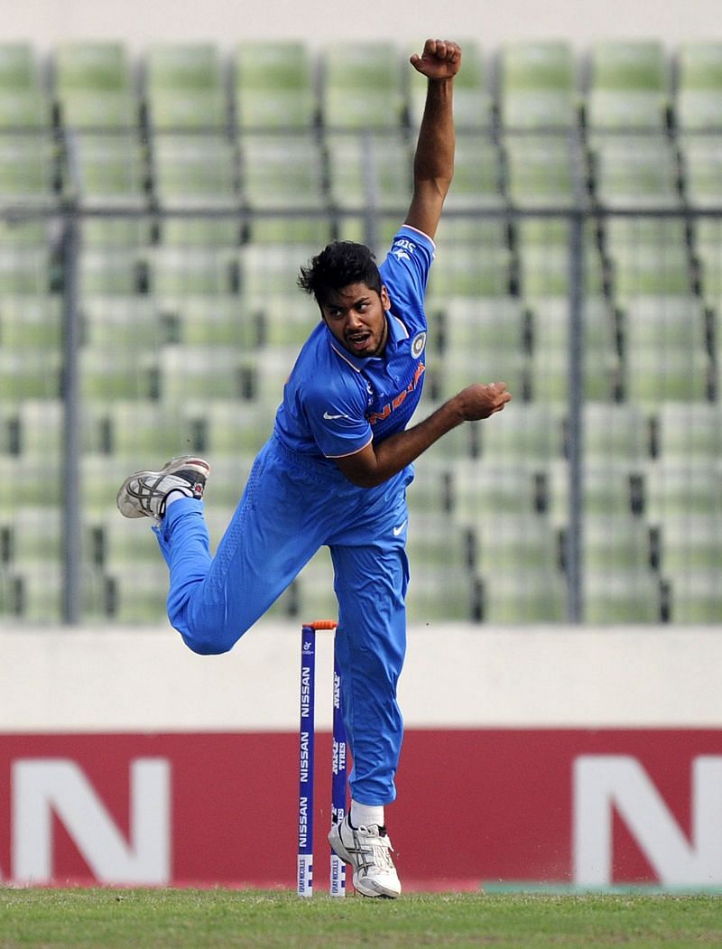 Avesh Khan in action for the Indian U-19 side.