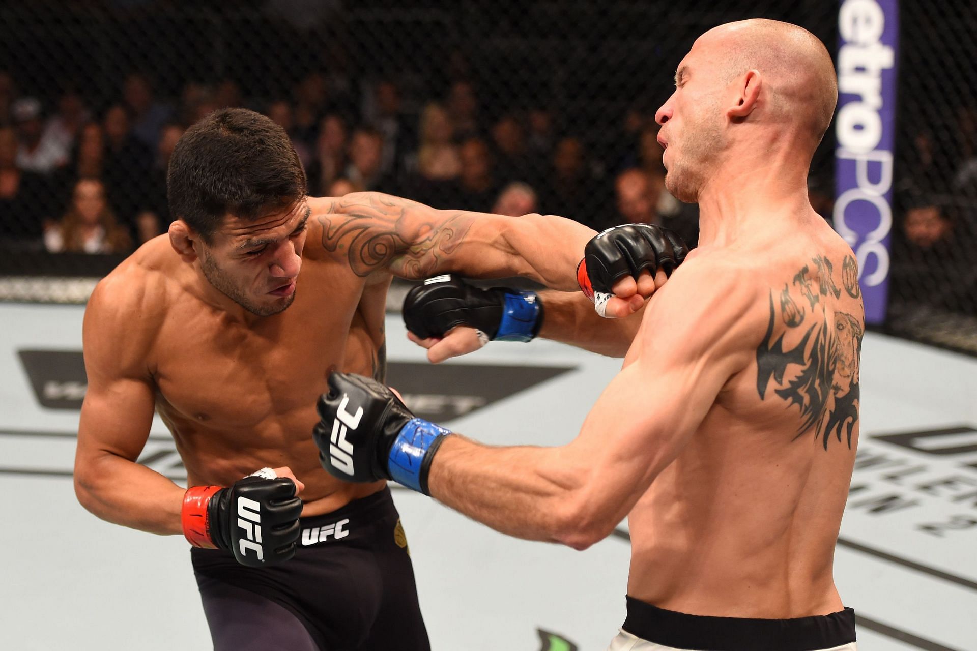 Rafael Dos Anjos&#039; UFC lightweight title defense against Donald Cerrone was shown for free on Fox