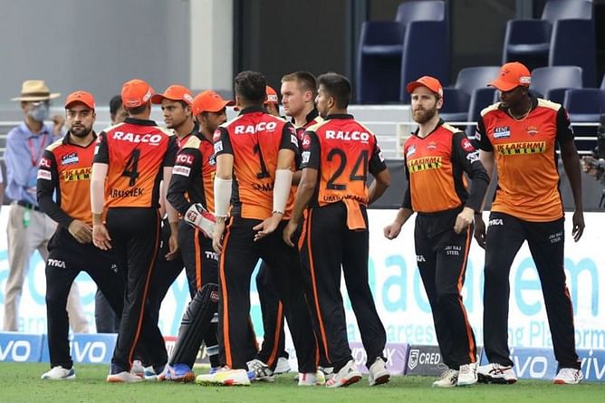 IPL 2021: "The boarding passes have been printed" - Aakash Chopra says the SRH players have mentally already gone home