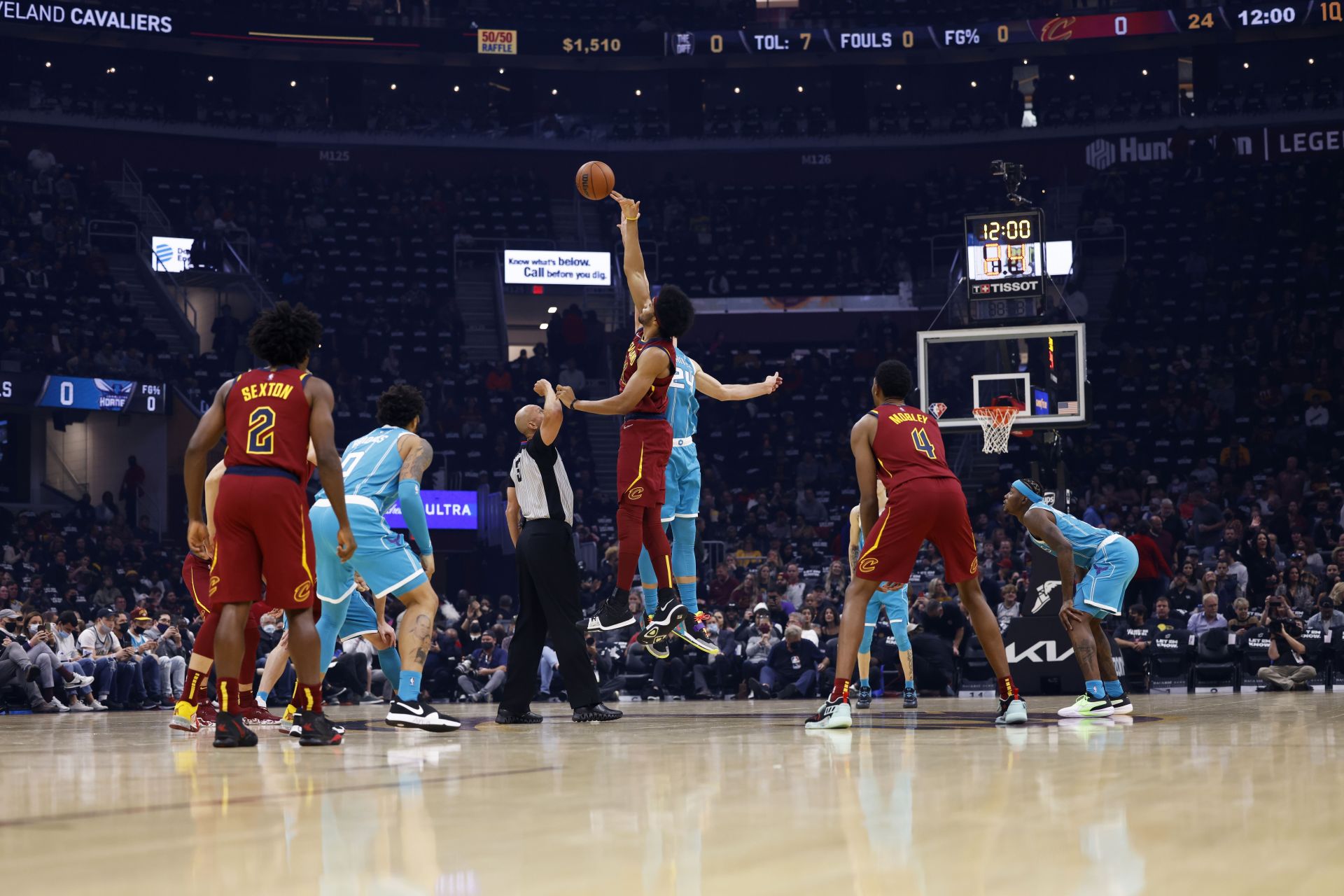 Charlotte Hornets v Cleveland Cavaliers