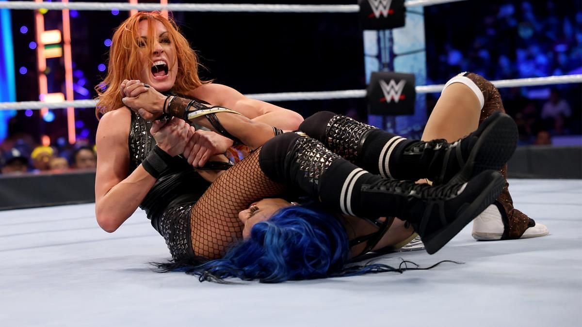 Becky Lynch went one-on-one with Sasha Banks.