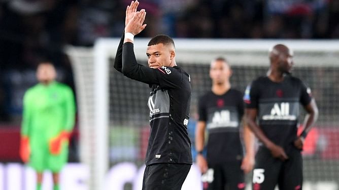 PSG 2-1 Angers: PSG Player ratings as Kylian Mbappe penalty seals late comeback | Ligue 1 2021-22