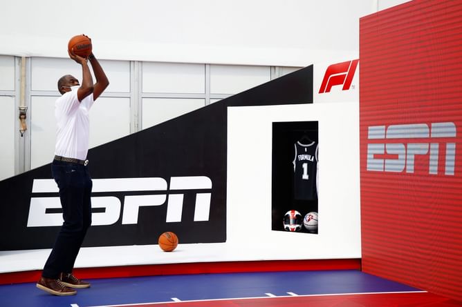 Who won the F1 NBA free throw challenge?