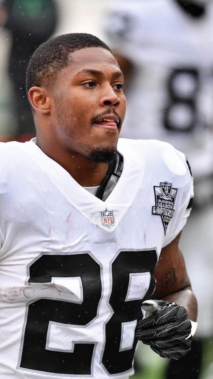 Raiders RB Josh Jacobs gets back on track in Week 4