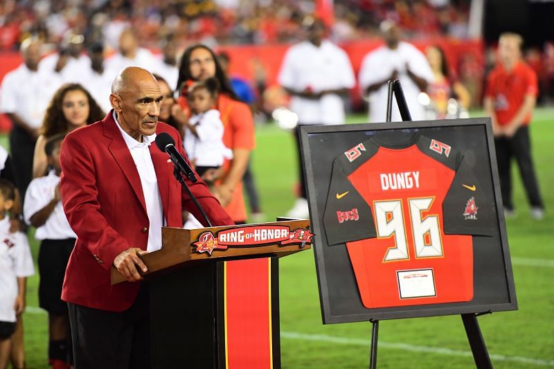 Former Steelers DB and coach Tony Dungy inducted into Buccaneers