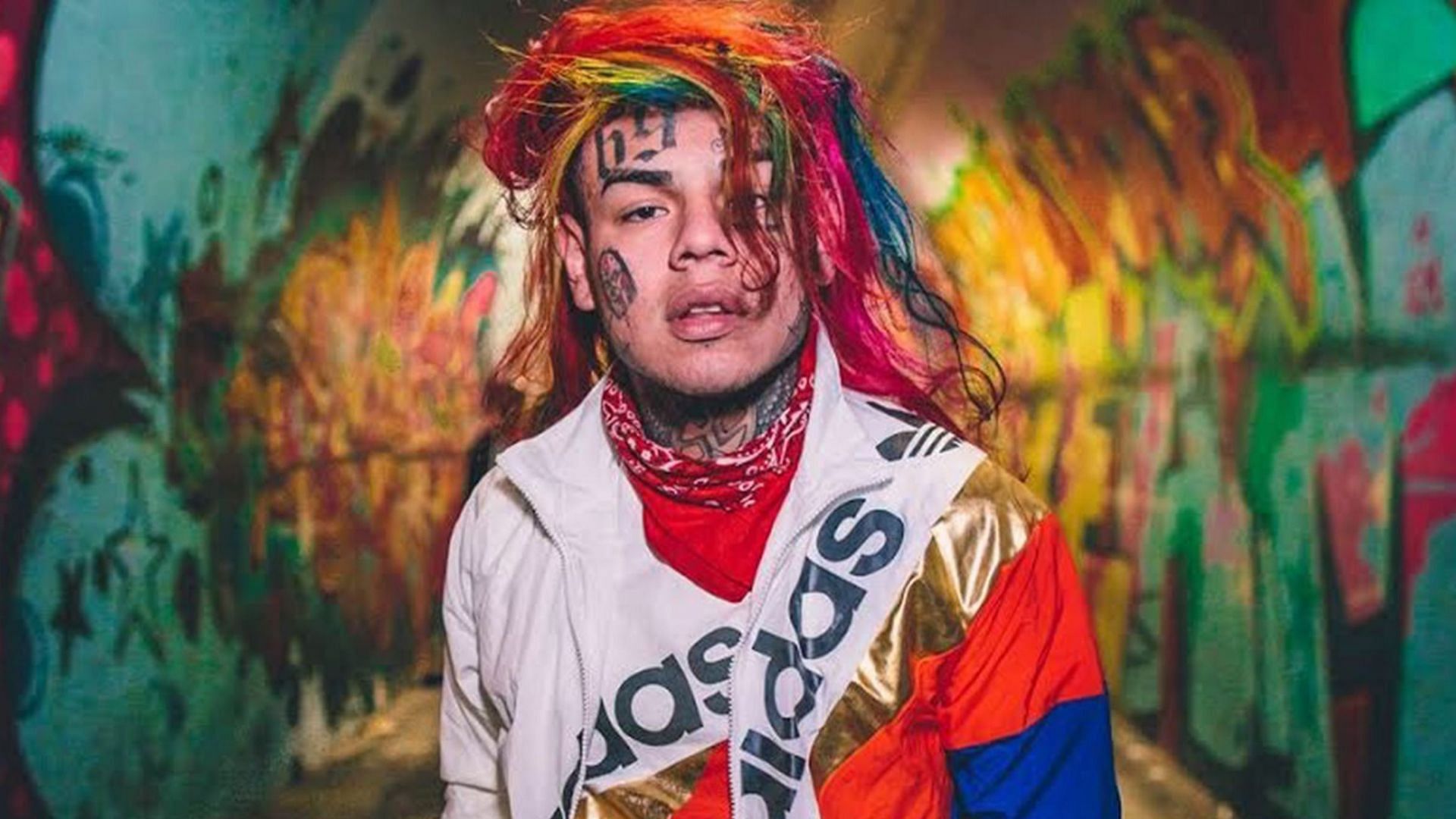 6ix9ine&rsquo;s Spotify account was recently taken over by hackers (Image via Getty Images)