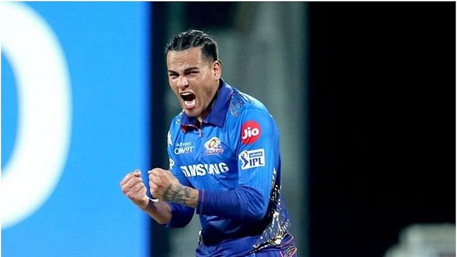 IPL 2021: Sanjay Manjrekar suggests MI bring Rahul Chahar back into the side against SRH