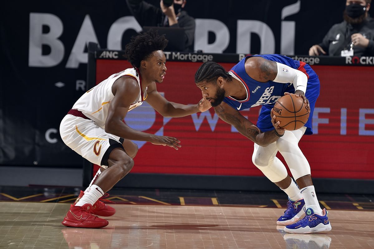 Collin Sexton of the Cleveland Cavaliers guarding LA Clippers&#039; Paul George
