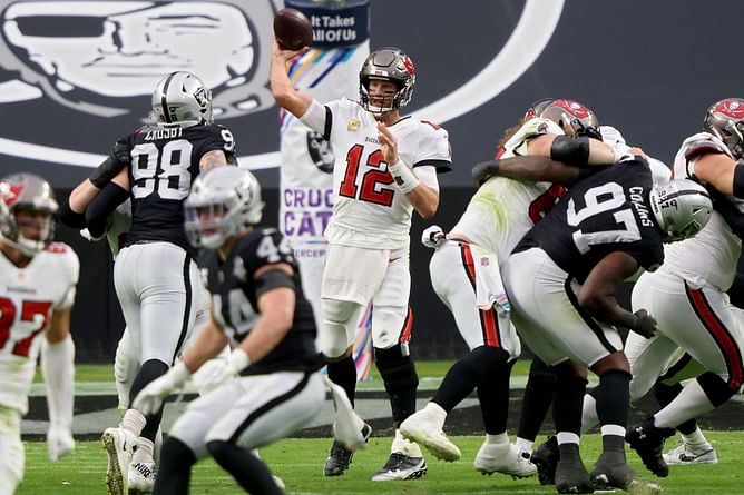 How close were the Raiders to signing Tom Brady?﻿