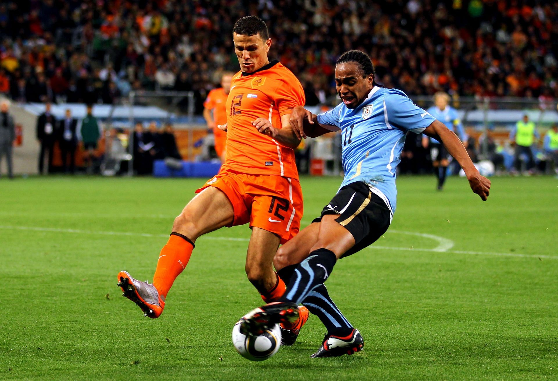 Uruguay v Netherlands: 2010 FIFA World Cup - Semi Final