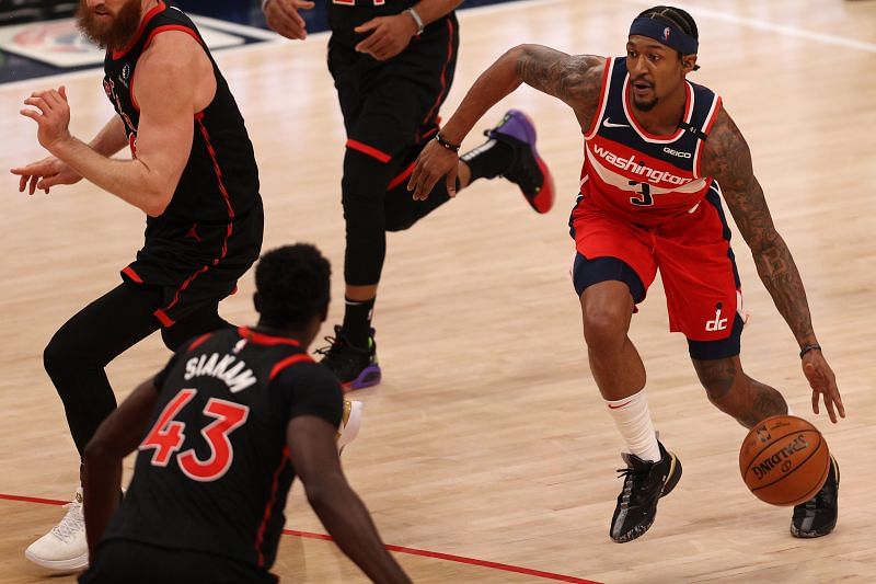 Bradley Beal of the Washington Wizards attempts to drive against the Toronto Raptors&#039; defense